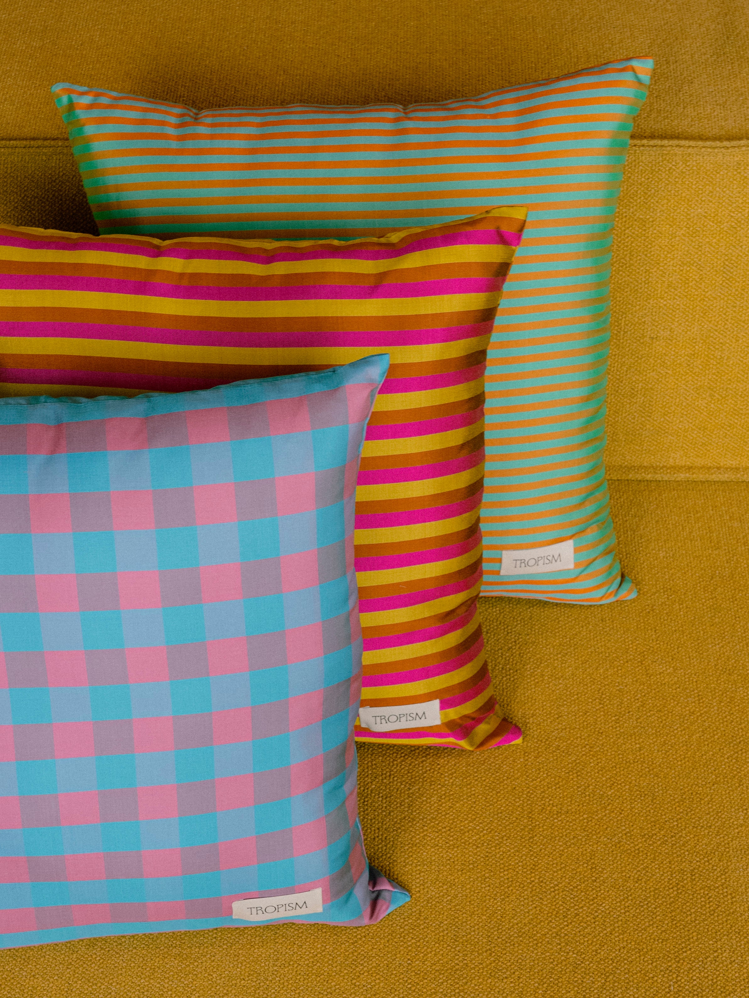 PARALLEL Silk Cushion
