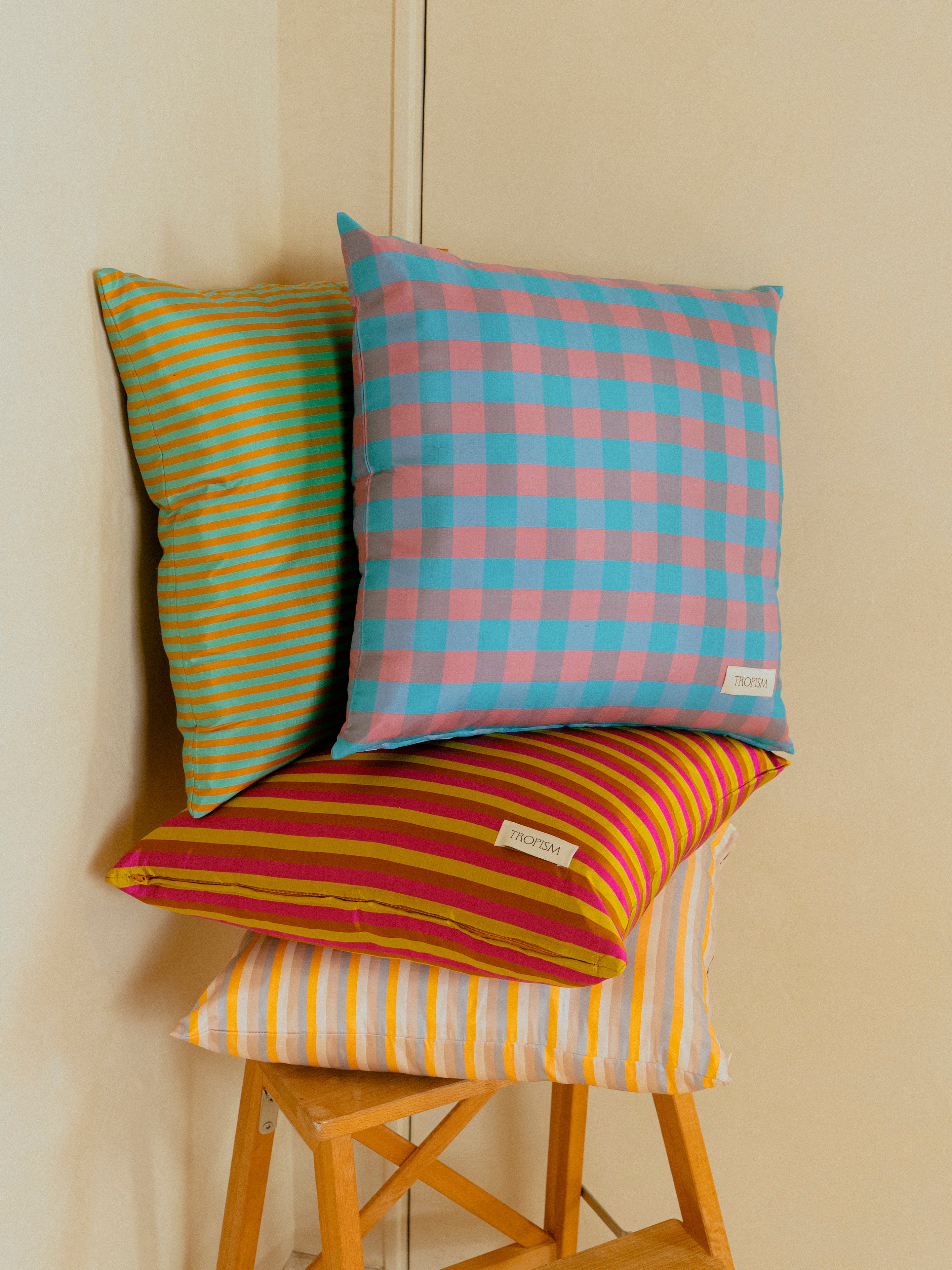 PARALLEL Silk Cushion