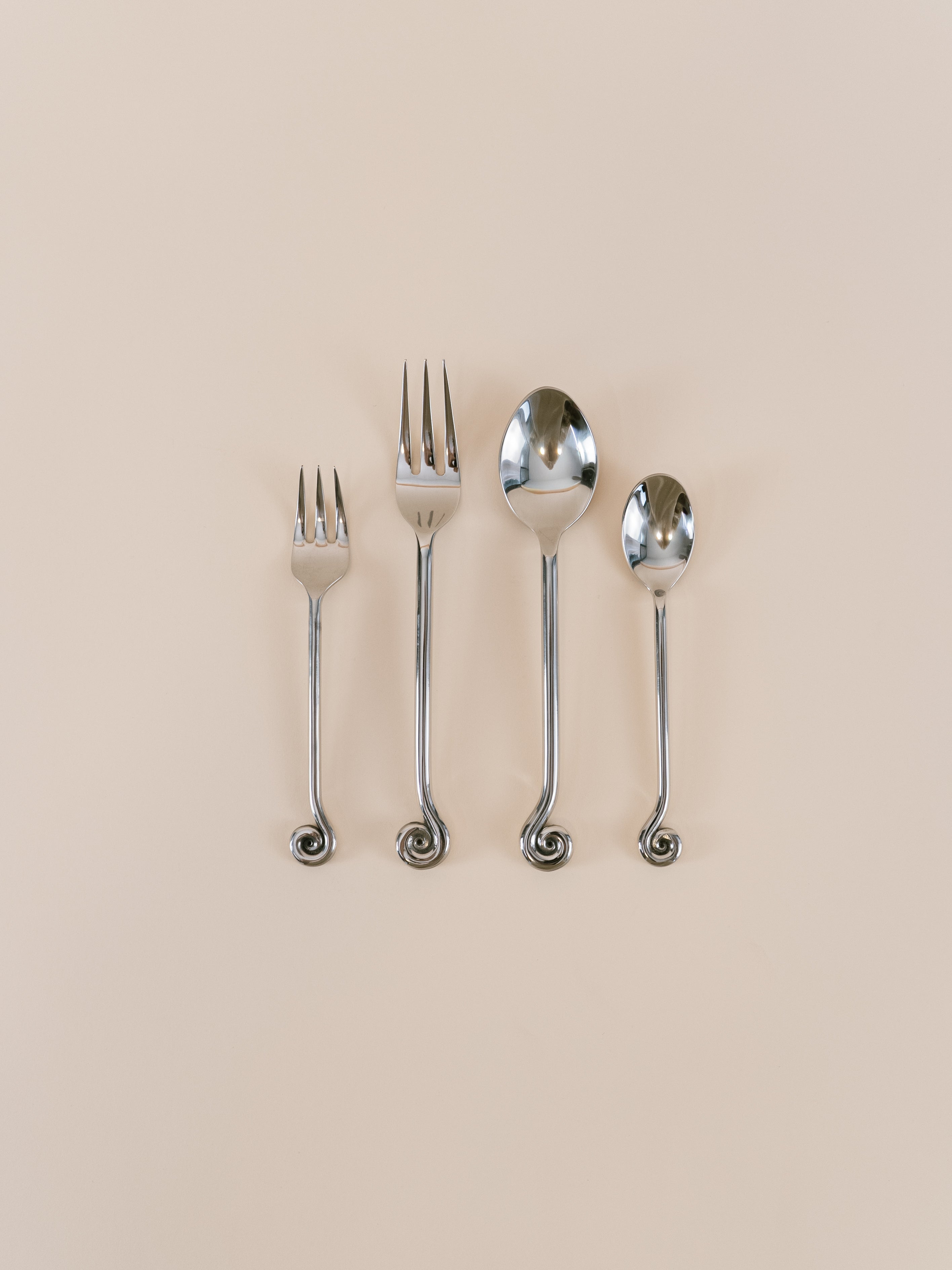 SWIRL Tea & Dessert Set