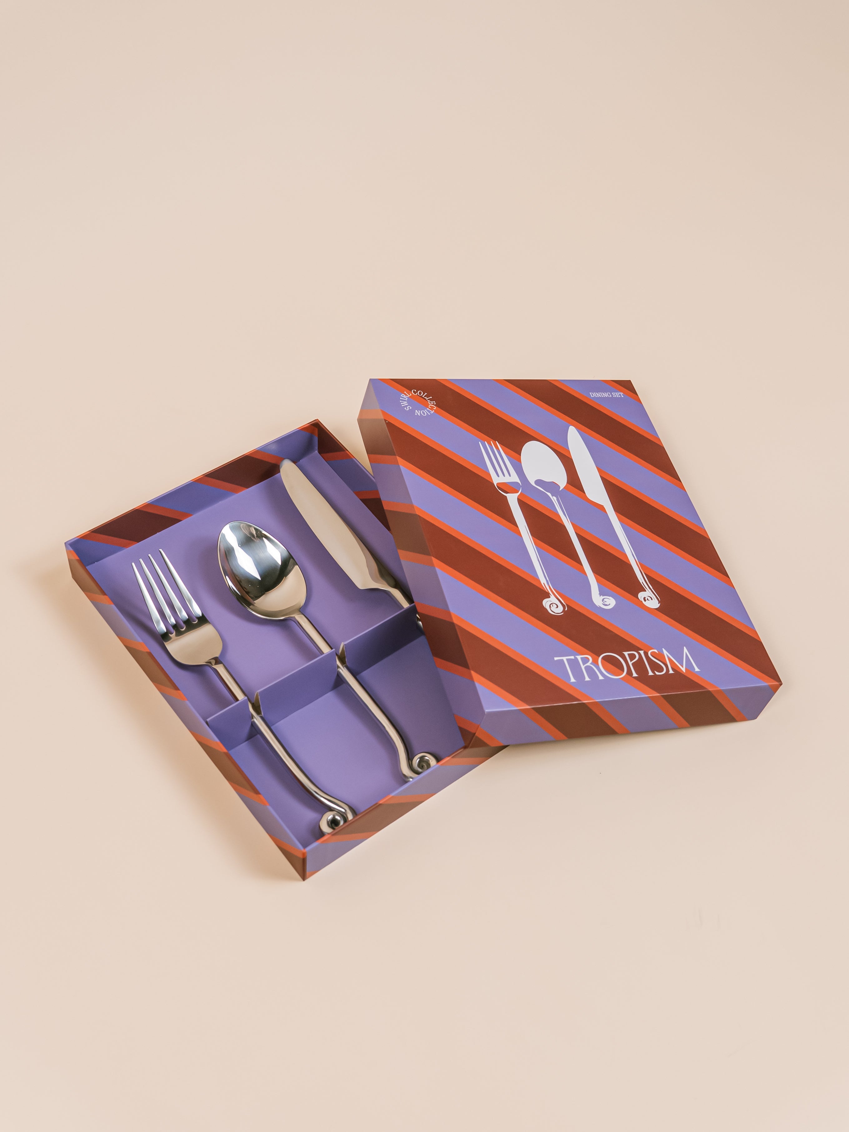 SWIRL Dining Set